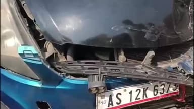 বোকাখাত: বোকাখাতৰ ৰজাবাৰীত ৩৭ নং ৰাষ্ট্ৰীয় ঘাইপথৰ ওপৰত তিনিখন গাড়ীৰ মাজত ভয়ংকৰ দূৰ্ঘটনা