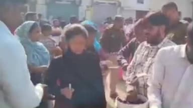 জলঙ্গি: জলঙ্গী ব্লক দক্ষিণ জোনের তৃণমূলের সভাপতি আরিফ বিল্লা নেতৃত্বে উচ্চ মাধ্যমিক পরীক্ষার্থীদের শুভেচ্ছা