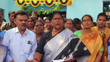 వెంకటాపుర్: మేడారం జాతరలో మహిళా సంఘాలకు రూ.3 కోట్ల లాభం : మంత్రి సీతక్క