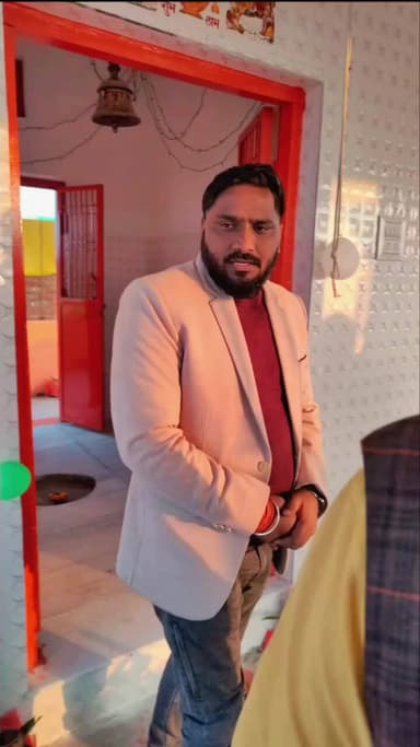 अपने अपने ग्राम सभा सेखुई फरेंदा मै शिव मंदिर की स्थापना में सम्मिलित हुआ |
#harharmahadev🙏🌿🕉️ #temple #pharenda #village #omnamahshivaya🙏