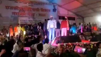 सतबरवा: दुबियाखांड में दो दिवसीय राजकीय आदिवासी महाकुंभ मेले का समापन, नीतेश कच्छप की टीम ने सांस्कृतिक कार्यक्रम प्रस्तुत किया