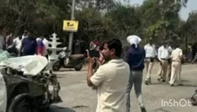 कर्जत: चौक-कर्जत रस्त्यावर एसटी बस व एर्टिगा कारची समोरासमोर धडक; कार चालक गंभीर जखमी