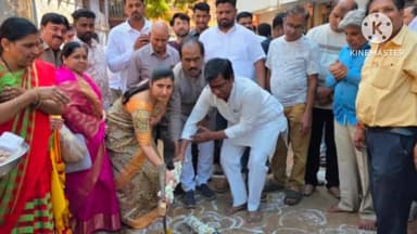 ಹುಬ್ಬಳ್ಳಿ ನಗರ: ಹುಬ್ಬಳ್ಳಿಯ ಕಮರಿಪೇಟೆ ಪೊಲೀಸ್ ಠಾಣೆ ಹತ್ತಿರ ಬರುವ ರಸ್ತೆ ಅಭಿವೃದ್ಧಿ ಕಾಮಗಾರಿಗೆ ಭೂಮಿಪೂಜೆ ನೆರವೇರಿಸಿದ ಶಾಸಕ ಪ್ರಸಾದ್ ಅಬ್ಬಯ್ಯ