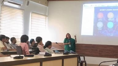 ಮಡಿಕೇರಿ: ಅಂತರ್ಜಾಲ ಬಳಕೆ ಮತ್ತು ಸುರಕ್ಷತೆ ಬಗ್ಗೆ ಜಾಗೃತಿ ಅಗತ್ಯ: ನಗರದಲ್ಲಿ ಹೆಚ್ಚುವರಿ ಜಿಲ್ಲಾಅಧಿಕಾರಿ ಆರ್.ಐಶ್ವರ್ಯ