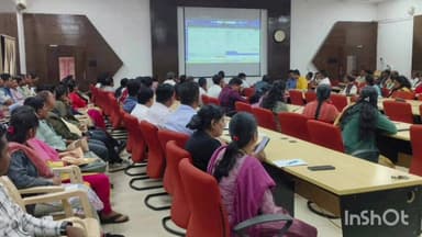 लोहंडीगुडा: बस्तर में अधिकारियों ने ई-ऑफिस और कर्मयोगी पोर्टल पर लिया प्रशिक्षण