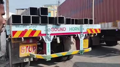 ஸ்ரீபெரும்புதூர்: ஸ்ரீபெரும்புதூர் மணி குண்டு அருகே கடைக்குள் புகுந்த லாரி