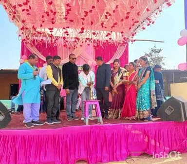 जरीडीह: बांधडीह दक्षिणी पंचायत स्थित अमेजिंग ग्रेस पब्लिक स्कूल में वार्षिक उत्सव का आयोजन