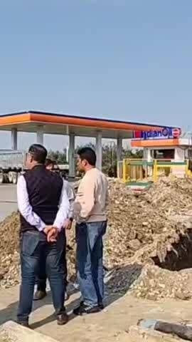 नरवल: महाराजपुर थाना क्षेत्र के अंतर्गत इंडियन ऑयल पेट्रोल पंप में पीएनजी की पाइपलाइन फटी
