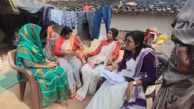 #बांदा जनपद की ग्राम पंचायत मुरवल में 10 वर्षीय मासूम की निर्मम हत्या के 11 दिन बाद भी आरोपियों की गिरफ्तारी नहीं हुई है...