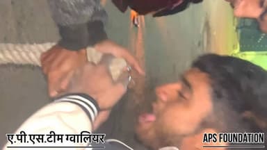 ये नंदी महारज के सींग में राशि फसी थी..!
Respect Girls help poor help animals
#apsgurjar #help #gwalior #viral