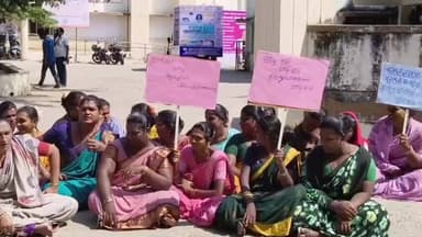 ஆம்பூர்: வீட்டுமனை வழங்காத வட்டாட்சியரை கண்டித்து வட்டாட்சியர் அலுவலகத்தை முற்றுகையிட்டு திருநங்கைகள் போராட்டம்