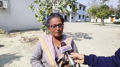 रूद्रपुर- रिटायर शिक्षिका को पेंशन के लिए दर-दर की ठोकर, कार्यालय में नहीं मिल रहे अधिकारी