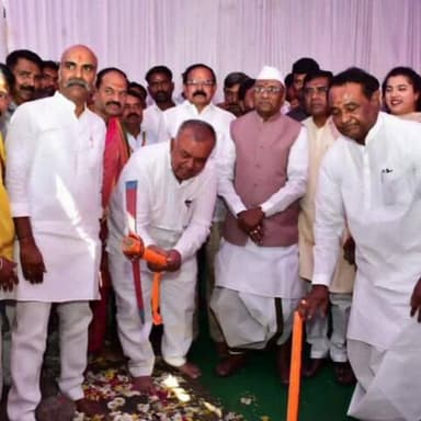 ಅಫಜಲ್ಪುರ: ಗಾಣಗಾಪುರದಲ್ಲಿ ತಂತುಕೇಶ್ವರ ದೇವಸ್ಥಾನ ಅನ್ನದಾಸೋಹ ಭವನಕ್ಕೆ ಮುಜರಾಯಿ ಸಚಿವ ರಾಮಲಿಂಗಾರೆಡ್ಡಿ ಅಡಿಗಲ್ಲು