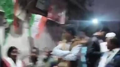 পাঁশকুড়া: পাঁশকুড়া ব্লক এলাকায় তৃণমূল কংগ্রেসের উন্নয়নের পাঁচালী কর্মসূচি উপস্থিত পাঁশকুড়া ব্লকINTTUC সভাপতি