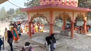 হিলি: হিলি ব্লকের ত্রিমোহিনীতে শিব চতুর্দশীর মহোৎসবে উপচে পড়া ভিড়, তৃতীয় দিনে বিশেষ পূজা