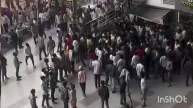 કતારગામ: સરથાણા સોશિયલ મીડિયામાં સસ્તી પ્રસિદ્ધિ મેળવવા માટે ખોટી માહિતી અને અફવા ફેલાવતા તત્વો સામે સુરત પોલીસે લાલ આંખ કરી.