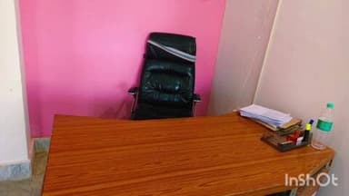 मेसकौर: सरकारी आदेश धरे रह गए, जनसुनवाई में कुर्सियां खाली दिखीं