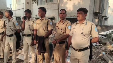 नाशिक: शहरात कुंभमेळ्याच्या पार्श्वभूमीवर पोलीस बंदोबस्तात मनपा प्रशासनाने राबवली अतिक्रमण मोहीम