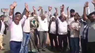 शाहपुरा: शाहपुरा कस्बे में पुलिया निर्माण कार्य को लेकर कांग्रेसियों ने जमकर प्रदर्शन किया