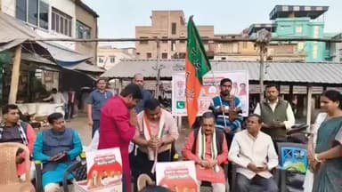 পটাশপুর ২: "প্রয়াত মায়ের চক্ষুদান করে গ্রেপ্তার হতে হয় শিক্ষককে,এ কেমন রাজ্য চলছে?"চন্ডিপুরে বললেন কাঁথি সাংসদ