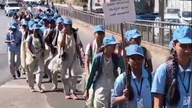 ಧಾರವಾಡ: ರಾಷ್ಟ್ರೀಯ ರಸ್ತೆ ಸುರಕ್ಷತಾ ಮಾಸಾಚರಣೆ: ಧಾರವಾಡ ನಗರದಾದ್ಯಂತ ವಾಕ್ ಥಾನ್