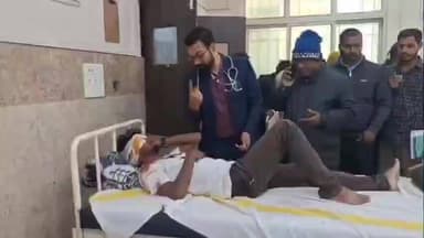 लौरिया: एनएच-727 पर भीषण टक्कर: बाइक ने टोटो को मारी ठोकर, महिला समेत चालक गंभीर, बेतिया जीएमसीएच रेफर