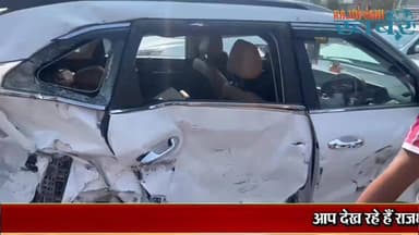 Udaipur के प्रतापनगर थाना क्षेत्र में सड़क किनारे खड़ी कार को मारी टक्कर,लोगों में आक्रोश !#Rajdhani_khabar #udaipurpoli...