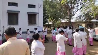 प्राथमिक आरोग्य केंद्र वाडीवऱ्हे आणि गणपतराव आडके नर्सिंग महाविद्यालय नाशिक यांचे संयुक्त विद्यमाने कुष्ठरोग या आजारा विषयी पथनाट्य द्वारे जनजागृती करताना......