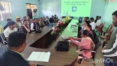 खरसावां: बिरसा हरित ग्राम योजना को लेकर खरसावां में प्रशिक्षण शिविर का आयोजन