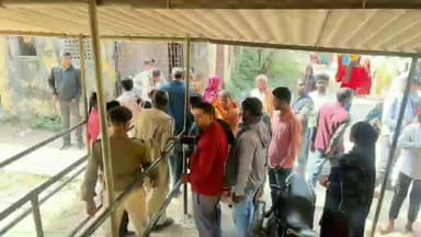 मीनापुर: मीनापुर में आरटीपीएस केंद्र का आधार सेंटर सील, ऑपरेटर पर अवैध वसूली का आरोप