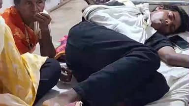 पाकरटांड: केशलपुर के पास स्कूटी से गिरकर युवक घायल, इलाज के लिए अस्पताल में भर्ती