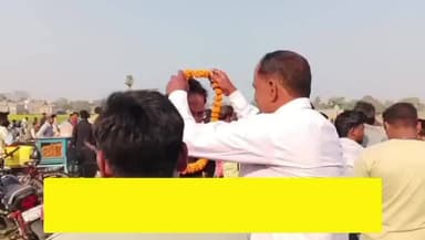 पंचायत सतुआ फाइनल क्रिकेट मैच का आयोजन मुख्य अतिथि के रूप में उपस्थित जदयू वरिष्ठ नेता सैयद अफजल अब्बास