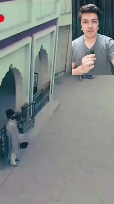 भिखारी भूल गया कि उसका हाथ नहीं हे ओर दूसरा अपाहिज है
#viral #trending #short #news #khabar #reels #instagram @yt