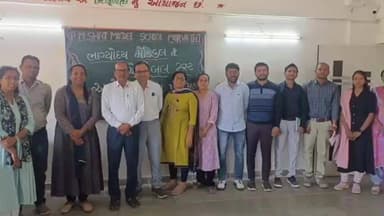 મોરવા હડફ: મોરવા હડફની પીએમ શ્રી મોડલ સ્કૂલ ખાતે કિશોરી સ્વાસ્થ્ય સુરક્ષા અભિયાન અંતર્ગત આરોગ્ય તપાસ કેમ્પ યોજાયો હતો