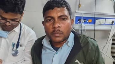 आरा: केशोपुर गांव में शुक्रवार की देर रात हथियारबंद बदमाशों ने दरवाजे पर बैठे युवक को मारी गोली