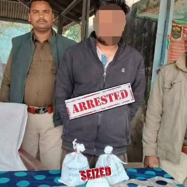 पलासी: पलासी पुलिस की छापेमारी में कोडिनयुक्त कफ सिरप और स्मैक बरामद