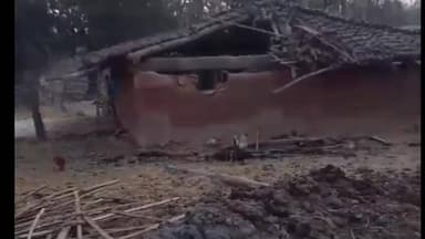 जलडेगा: टिनगिना पंचायत क्षेत्र में जंगली हाथी का उत्पात, दो घरों को क्षतिग्रस्त कर अनाज खाया