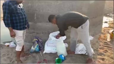 ಮಾನ್ವಿ: ತೆಲಂಗಾಣದಿಂದ ಕರ್ನಾಟಕಕ್ಕೆ ಅಕ್ರಮವಾಗಿ ಸಾಗಿಸುತ್ತಿದ್ದ ಸೇಂದಿ ತುಂಗಭದ್ರಾ ನದಿಯಲ್ಲಿ ವಶ