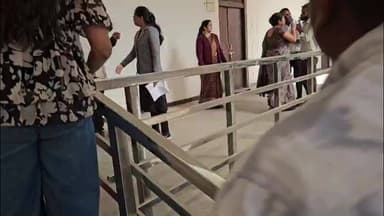 जावद: जीवाजी राव कॉलेज जीरन में जांच के दौरान हंगामा, प्रोफेसरों में मारपीट, मामला थाने पहुंचा