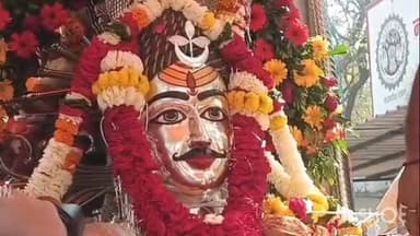 धरमपुरी: तहसील प्रांगण से शाही अंदाज में निकली राजसी सवारी, दर्शन को उमड़े श्रद्धालु, हर्ष फायर से दिया गार्ड ऑफ ऑनर