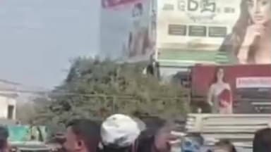 নবগ্রাম: পলসন্ডা জাতীয় সড়কে ভয়াবহ পথ দুর্ঘটনা, ডাম্পারের তলায় পড়ল বাইক