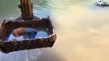 #रामगढ ओडेला खान में दबे पोकलेन ड्राइवर का शव 8 दिन बाद खान से निकाला गया