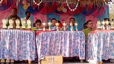 গড়বেতা ১: গড়বেতার কাদরা উত্তরবিলে নিউ লাইট স্পোর্টিং ক্লাবের উদ্যোগে ১৬ দলীয় ফুটবল প্রতিযোগিতার আয়োজন