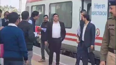 विजयनगर: अजमेर रेल मंडल के DRM राजू भूतड़ा ने बिजयनगर रेलवे स्टेशन का किया औचक निरीक्षण, दिए आवश्यक निर्देश