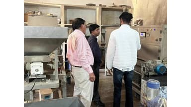 सिंगोली: प्रधानमंत्री सूक्ष्म खाद्य उद्योग उन्नयन योजना से नीमच के युवा पूरबसिह की बदली तकदीर