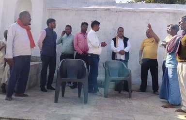 सतगावां: बीडीओ ने बाबा घुड़मेश्वर धाम शिव मंदिर का निरीक्षण किया, महाशिवरात्रि मेले की तैयारियों का जायजा लिया