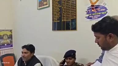 संझौली: प्रखंड सह अंचल कार्यालय में जमीन विवाद को लेकर जनता दरबार का आयोजन किया गया