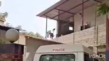 जोधपुर: जोधपुर में प्लॉटों की खरीद-फरोख्त को लेकर हुए विवाद में कोर्ट के इस्तगासे के जरिए रातानाडा थाने में मामला दर्ज हुआ है