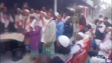 মৰিগাঁও: লাহৰিঘাট সমষ্টিৰ অন্তৰ্গত লোচনাবৰি গাঁও পঞ্চায়তৰ বেলোগুৰিত এ আই ইউ ডি এফ দলৰ যোগদান সভা অনুষ্ঠিত