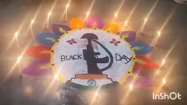 मनोहरपुर: मनोहरपुर में पुलवामा के शहीद जवानों को श्रद्धांजलि दी गई, कैंडल मार्च निकाला गया